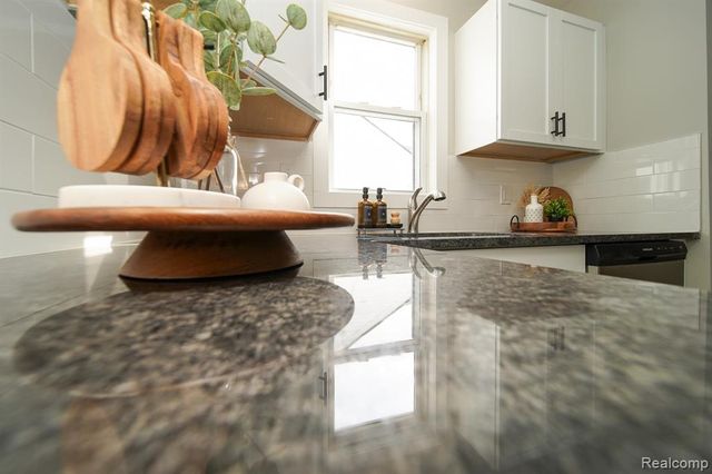 19348 Woodcrest Street, Harper Woods, MI 48225