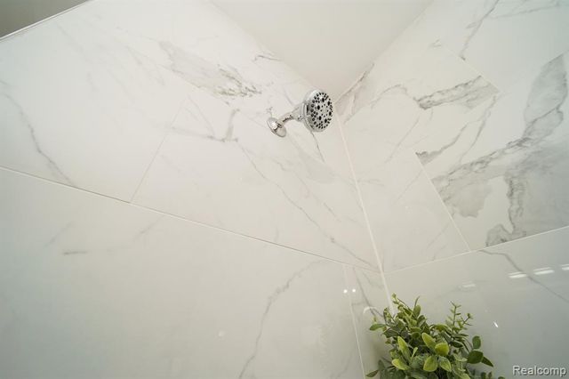 19348 Woodcrest Street, Harper Woods, MI 48225