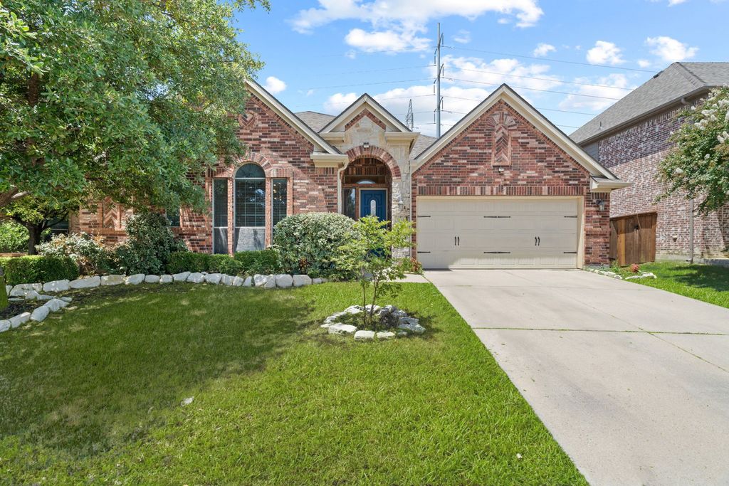 1003 Brighton Street, Roanoke, TX 76262