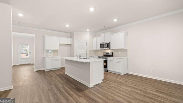 250 Sandy Oak Drive, Loganville, GA 30052