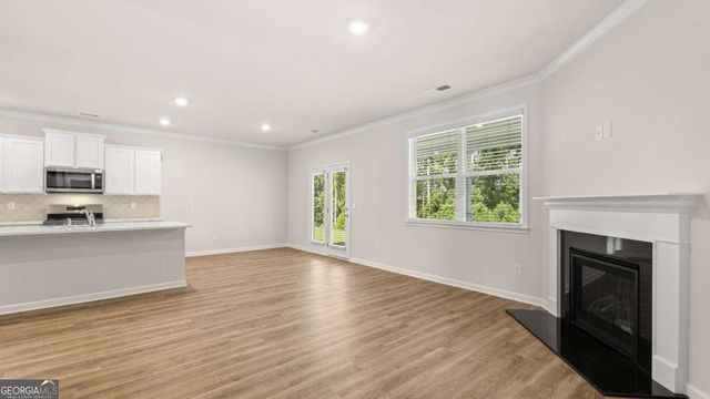 250 Sandy Oak Drive, Loganville, GA 30052