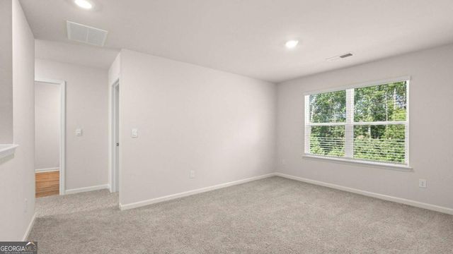 250 Sandy Oak Drive, Loganville, GA 30052