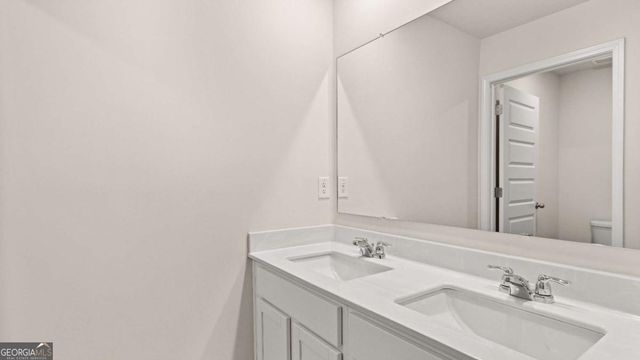 250 Sandy Oak Drive, Loganville, GA 30052