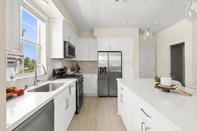 749 Winchester Drive, Oxnard, CA 93030