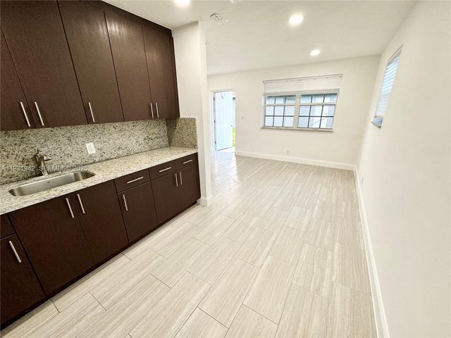 631 NW 11th Ave A, Fort Lauderdale, FL 33311