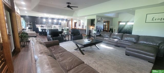 900 Saint Andrews Court, York, NE 68467