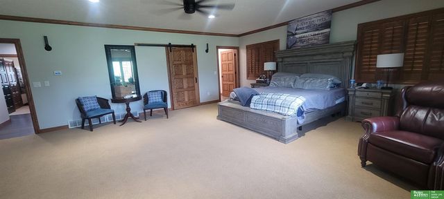 900 Saint Andrews Court, York, NE 68467