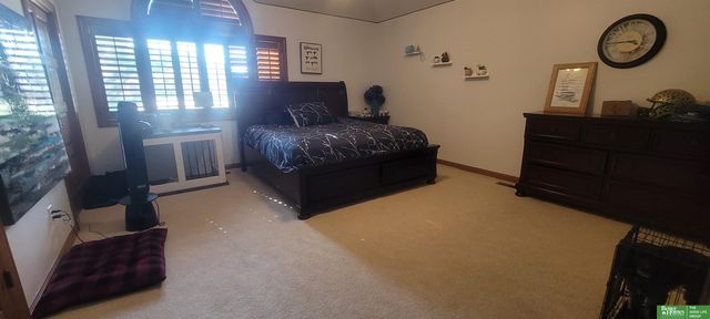 900 Saint Andrews Court, York, NE 68467