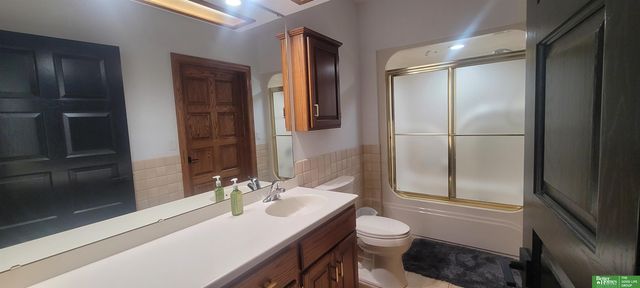 900 Saint Andrews Court, York, NE 68467