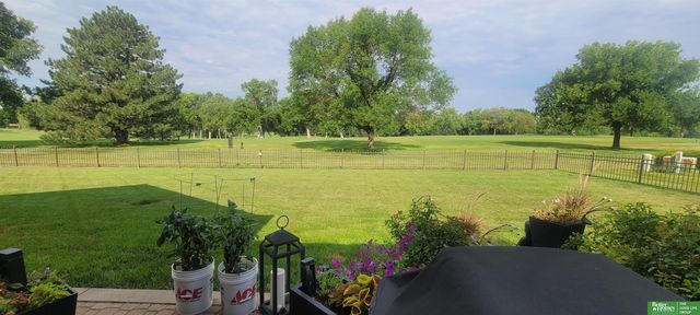 900 Saint Andrews Court, York, NE 68467