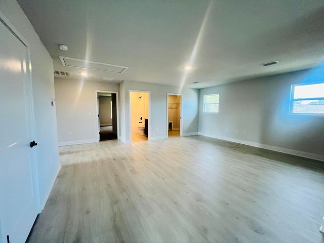 5291 Hidden Pines Circle, Milton, FL 32583