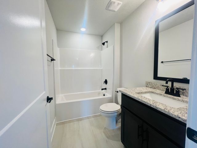 5291 Hidden Pines Circle, Milton, FL 32583