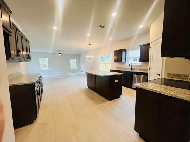 5291 Hidden Pines Circle, Milton, FL 32583