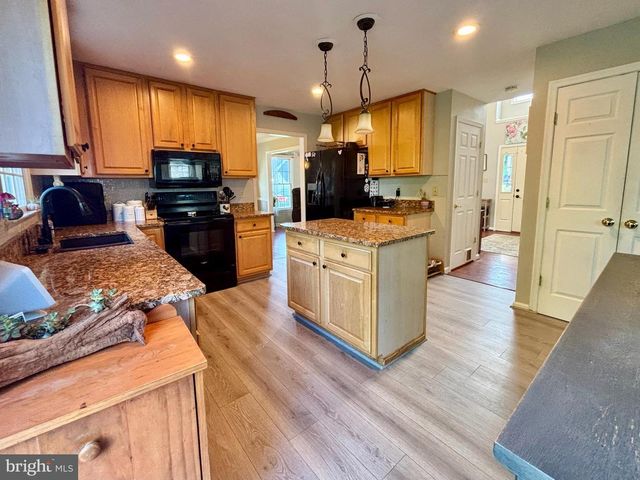 105 DEERWOODS PL, Myersville, MD 21773