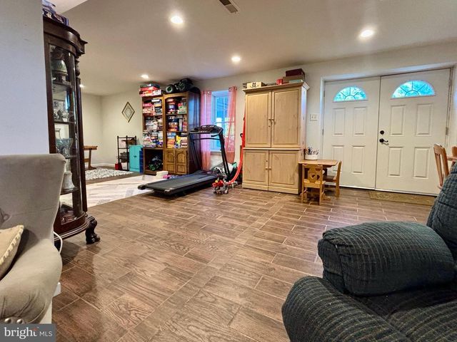 105 DEERWOODS PL, Myersville, MD 21773