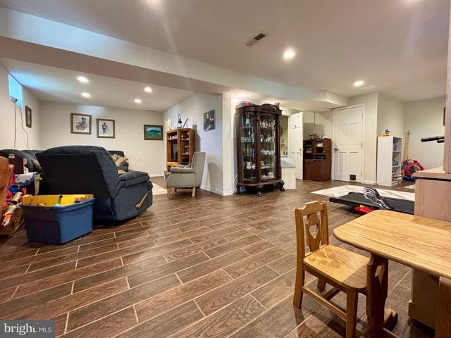 105 DEERWOODS PL, Myersville, MD 21773