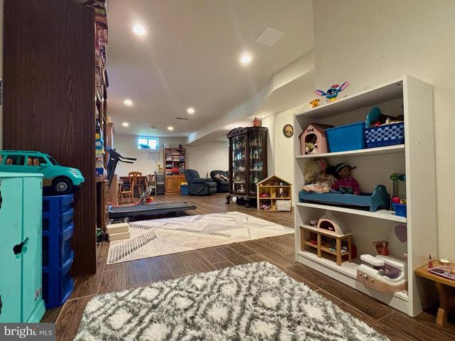 105 DEERWOODS PL, Myersville, MD 21773