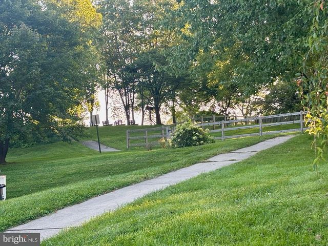 105 DEERWOODS PL, Myersville, MD 21773
