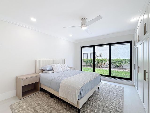 5100 Pineview Circle, Delray Beach, FL 33445