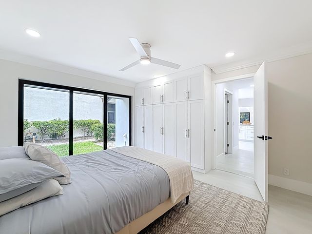 5100 Pineview Circle, Delray Beach, FL 33445