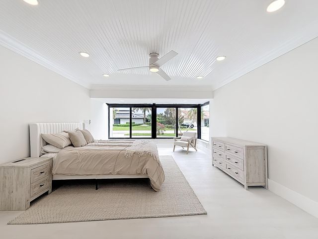 5100 Pineview Circle, Delray Beach, FL 33445