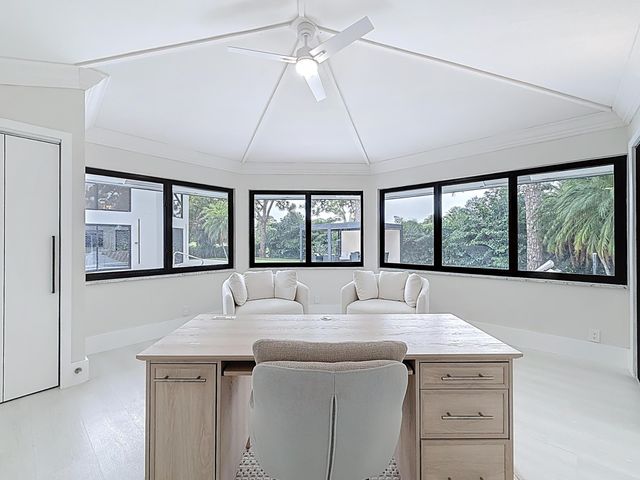 5100 Pineview Circle, Delray Beach, FL 33445