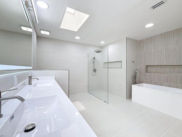 5100 Pineview Circle, Delray Beach, FL 33445