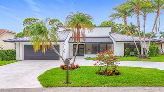 5100 Pineview Circle, Delray Beach, FL 33445