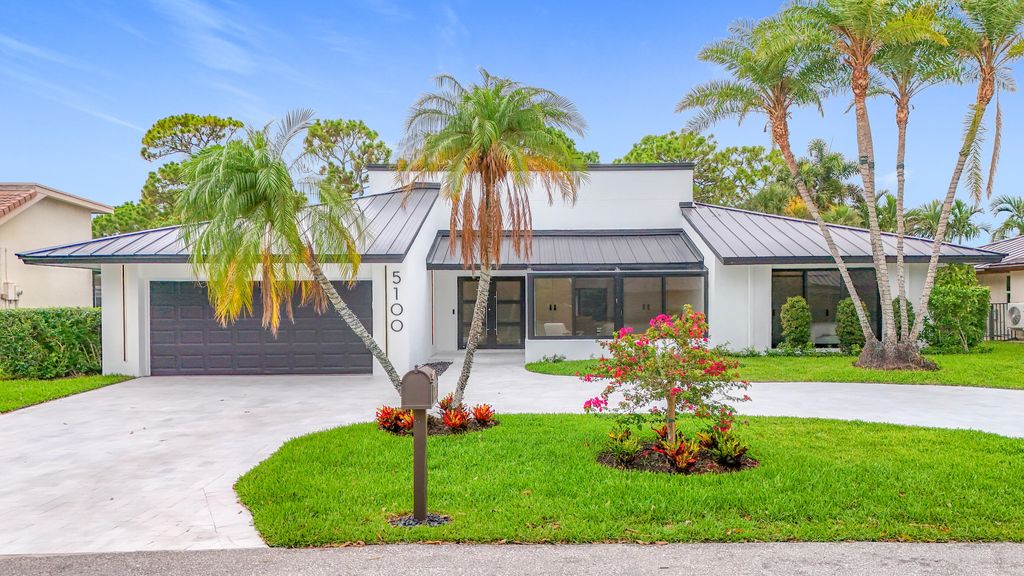 5100 Pineview Circle, Delray Beach, FL 33445
