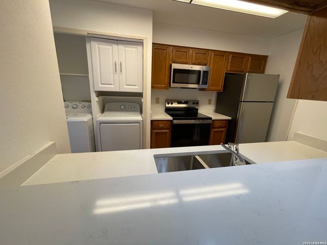 11520 Huebner Rd Apt 508, San Antonio, TX 78230