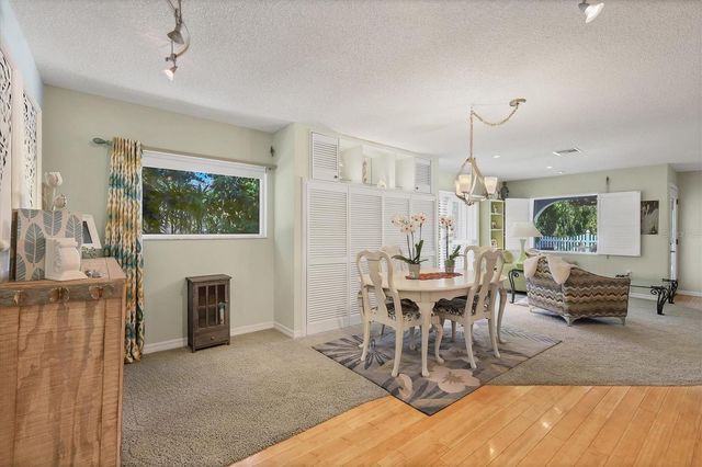 2213 19TH AVENUE W, Bradenton, FL 34205