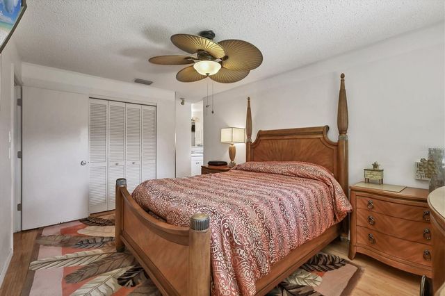 2213 19TH AVENUE W, Bradenton, FL 34205