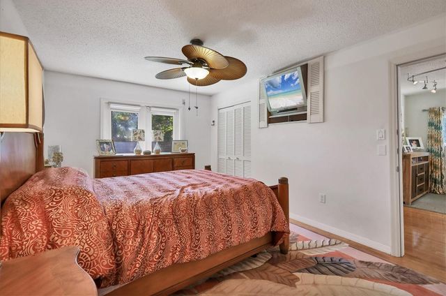 2213 19TH AVENUE W, Bradenton, FL 34205