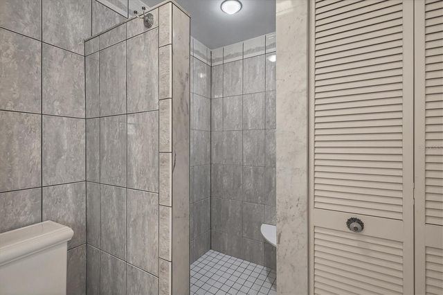 2213 19TH AVENUE W, Bradenton, FL 34205