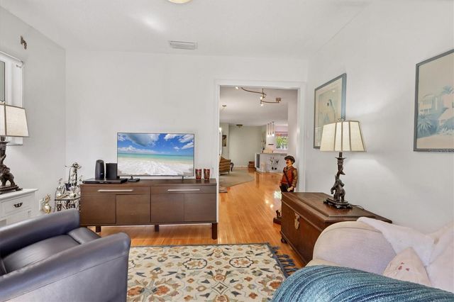 2213 19TH AVENUE W, Bradenton, FL 34205