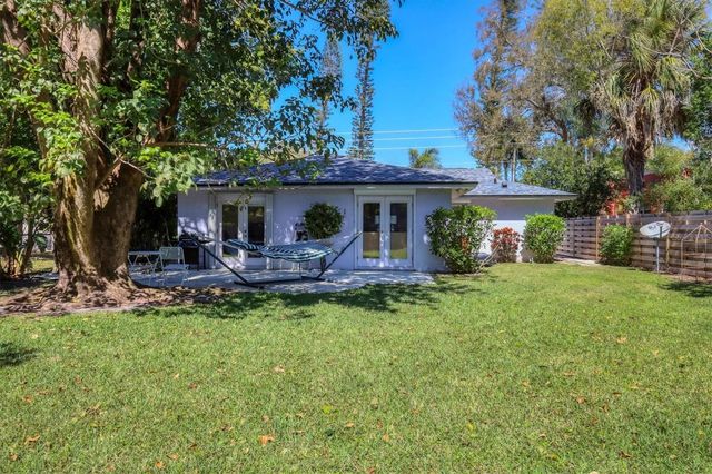 2213 19TH AVENUE W, Bradenton, FL 34205