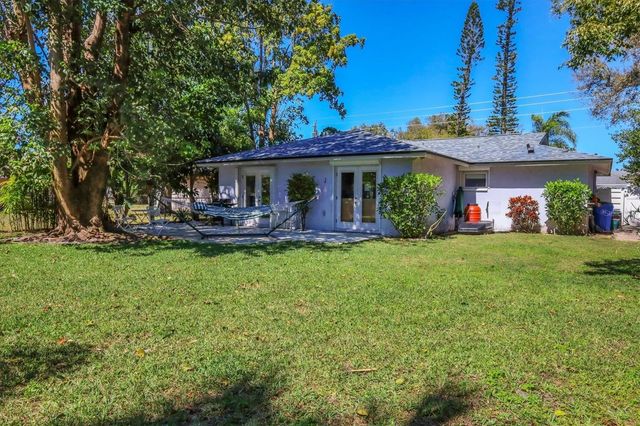 2213 19TH AVENUE W, Bradenton, FL 34205