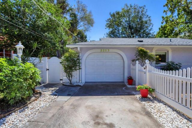 2213 19TH AVENUE W, Bradenton, FL 34205