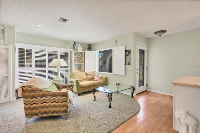 2213 19TH AVENUE W, Bradenton, FL 34205