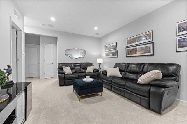 11502 81st Place N, Maple Grove, MN 55369