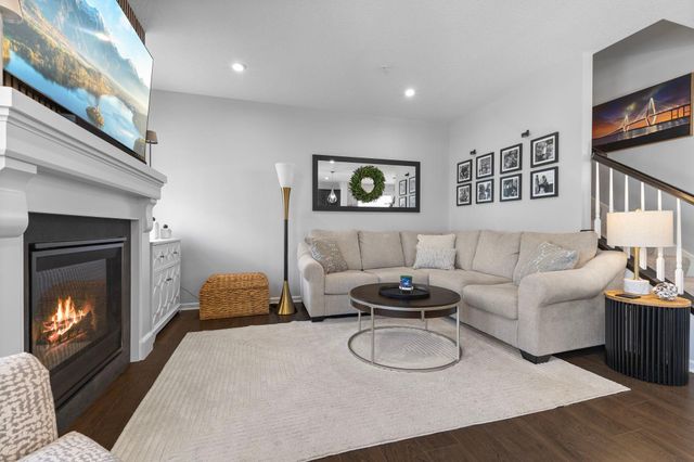11502 81st Place N, Maple Grove, MN 55369