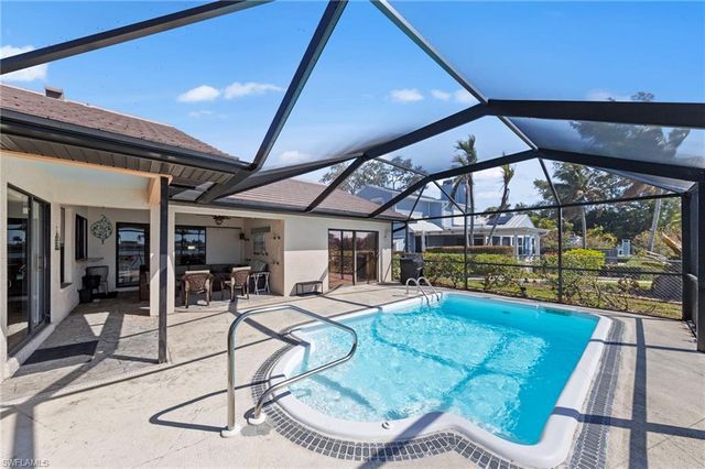 1420 SW 36th TER, Cape Coral, FL 33914