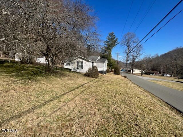 680 Left Poor Valley Road, Pennington Gap, VA 24277