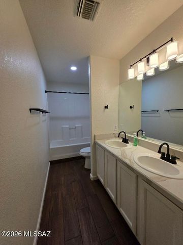 9025 N Grafton Avenue, Tucson, AZ 85742