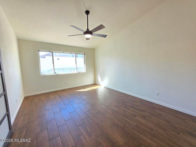 9025 N Grafton Avenue, Tucson, AZ 85742