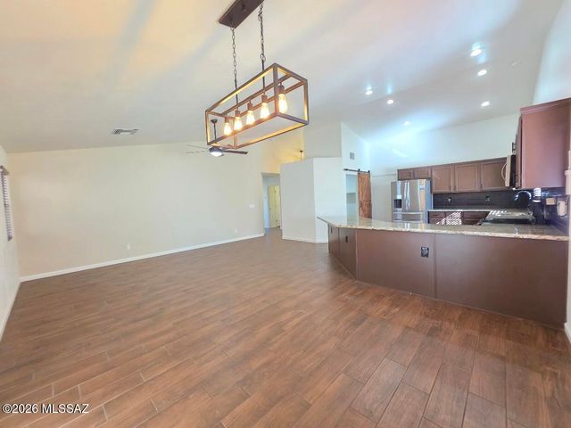 9025 N Grafton Avenue, Tucson, AZ 85742