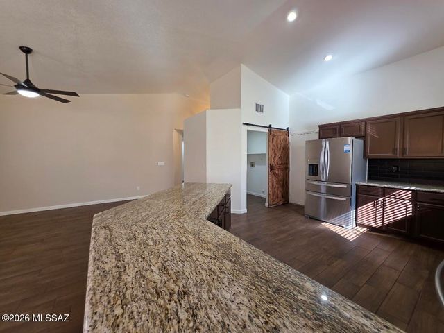 9025 N Grafton Avenue, Tucson, AZ 85742