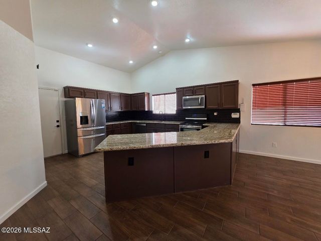 9025 N Grafton Avenue, Tucson, AZ 85742