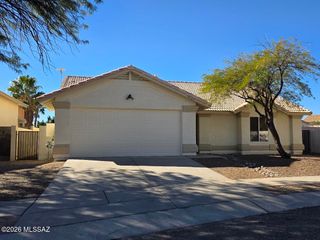 9025 N Grafton Avenue, Tucson, AZ 85742
