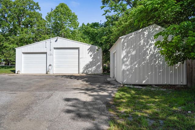 121 Forest Lane, Kimberling City, MO 65686